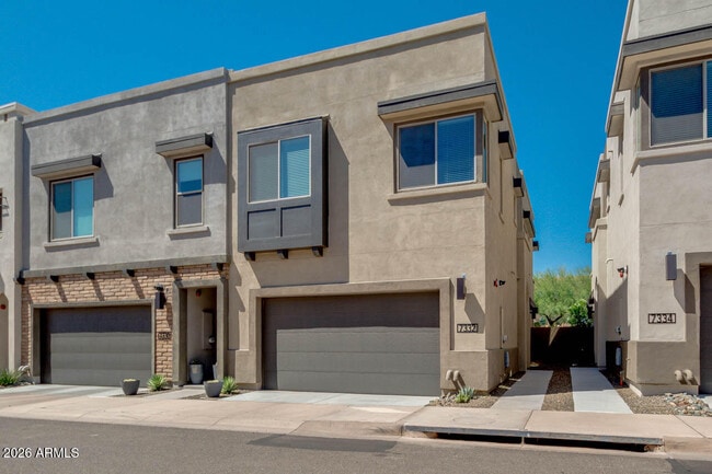 Building Photo - 7332 E Vista Bonita Dr