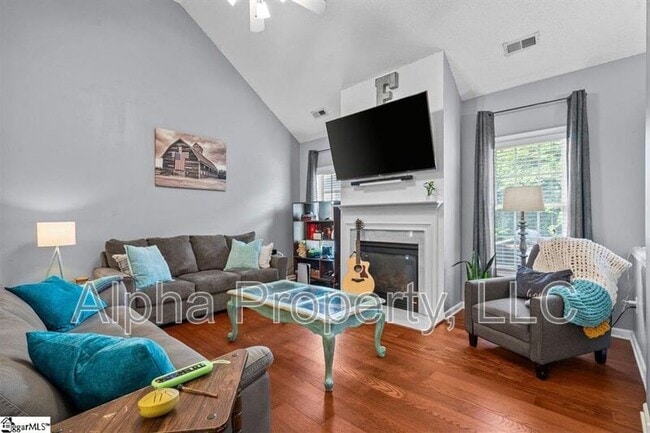 Photo - 824 Laurelcreek Dr