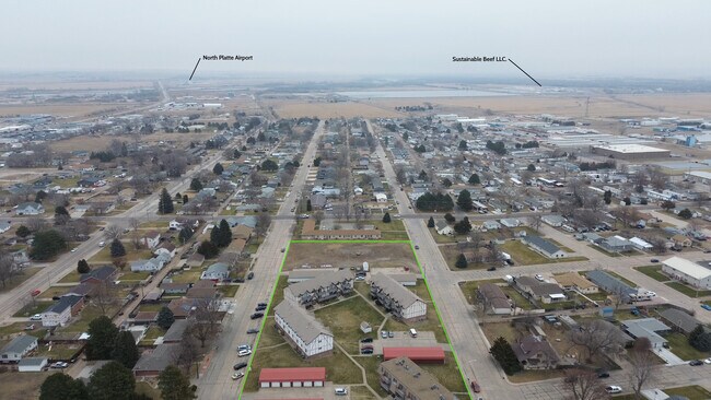 Photo - Allura Gardens Apartments