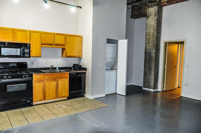 Photo - 20 N State St Unidad 703