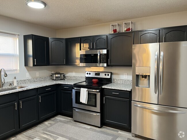 Building Photo - 908 Bentgrass Dr Rental