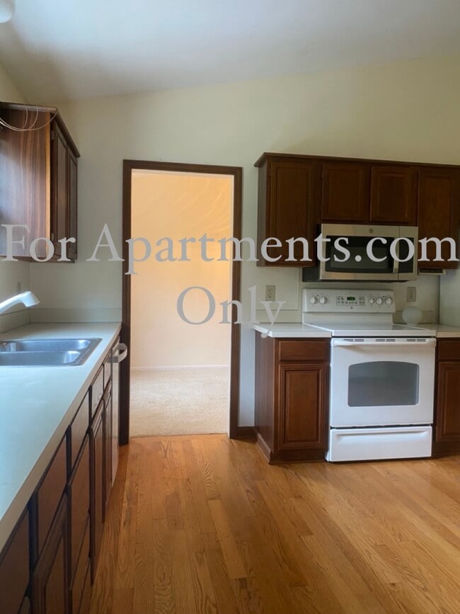 Photo - 5230 Winkworth Pkwy