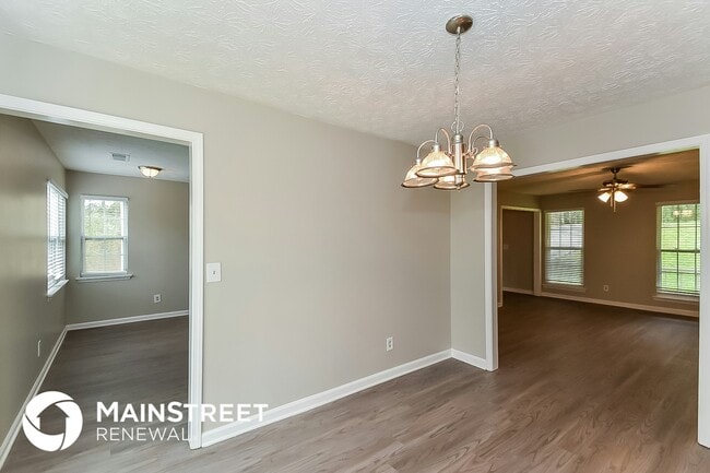 Photo - 120 Woody Path Ln