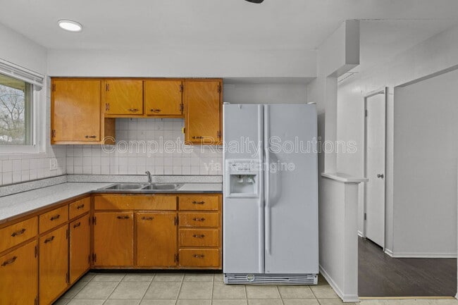 Photo - 11809 Bridgevale Ave