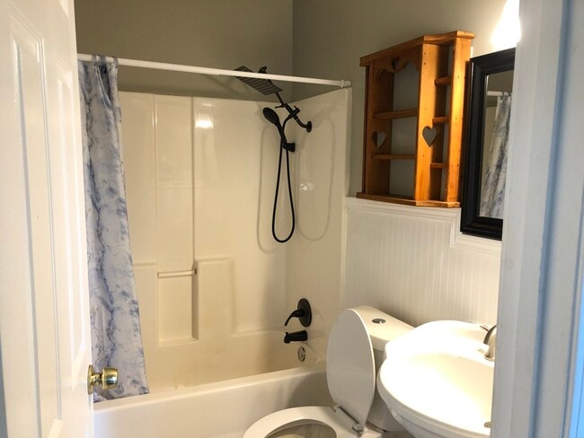 Photo - 1167 Hall Memorial Rd NW