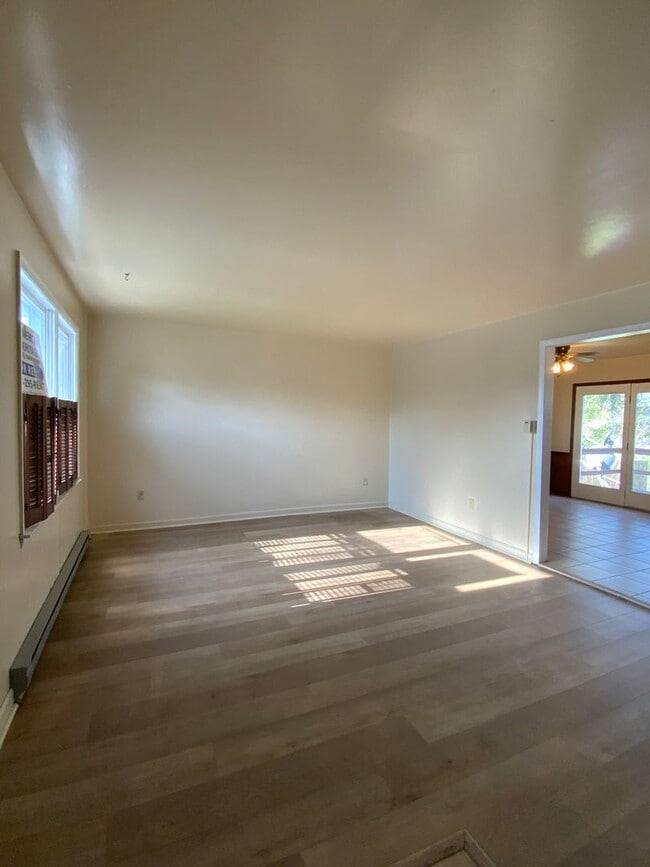 Photo - 413 S Plum St