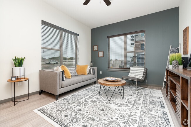 1BR, 1BA - 641SF - Sala de estar