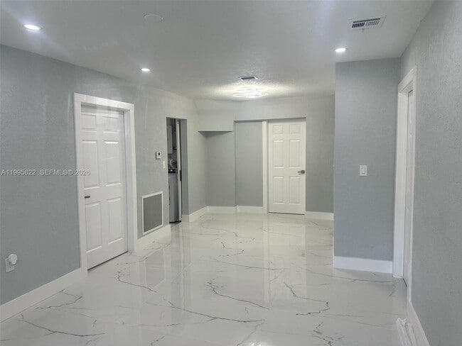 Photo - 10745 SW 222nd St