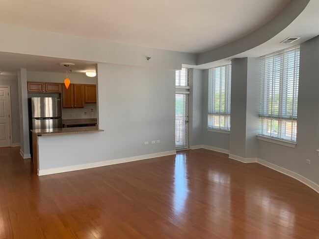 Photo - 6000 N Cicero Ave Unidad 311