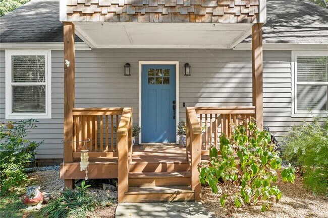 Photo - 1552 Belmont Ave SW