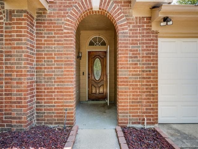 Photo - 734 Winding Oak Bend