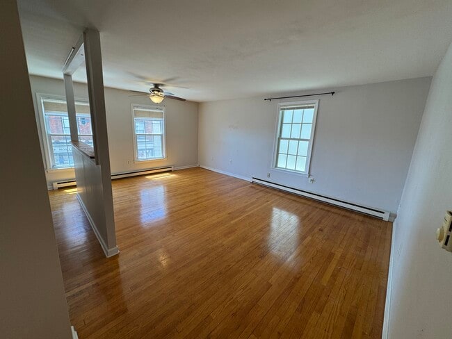 Photo - 6 W Main St Unit 1