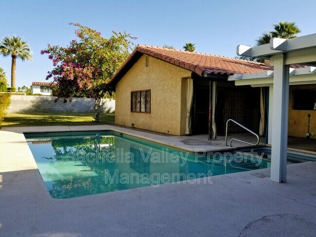 Photo - 567 N Hermosa Dr