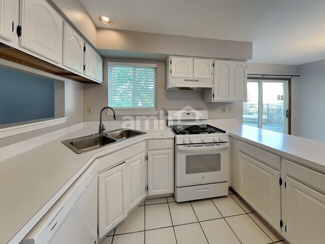 Photo - 20947 Barrington Ln