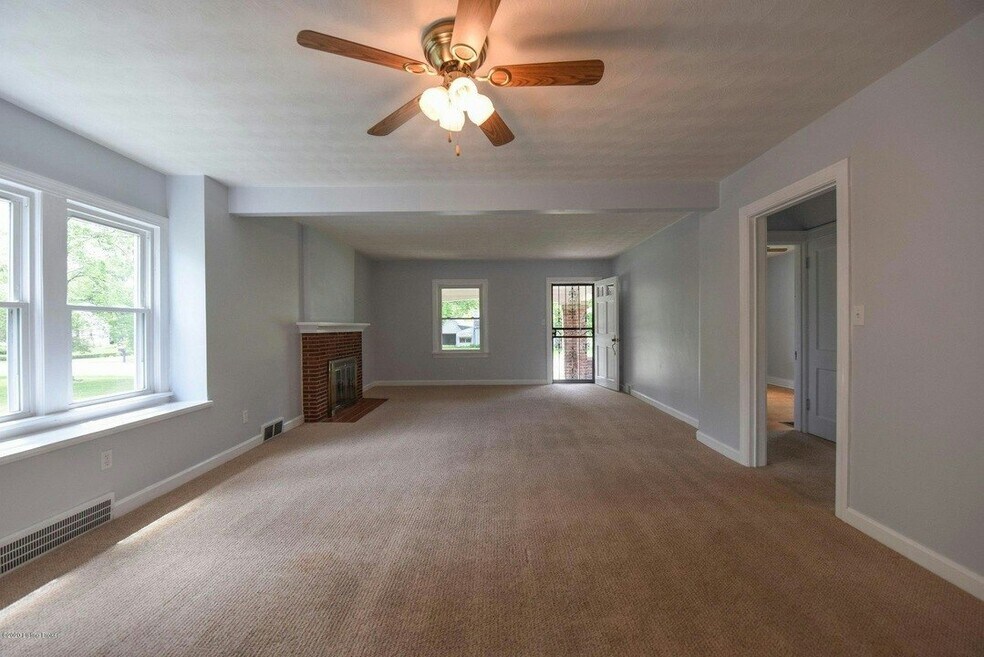 8913 Ferndale Rd