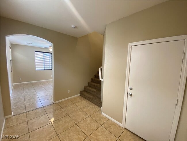 Photo - 8425 Orly Ave