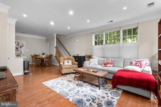 Photo - 15 Swanton Ln