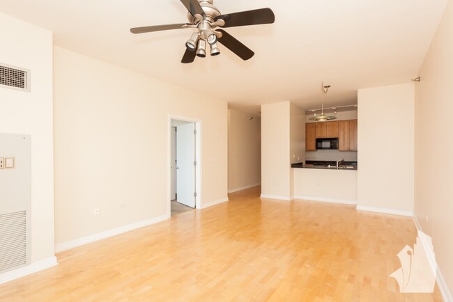 Photo - 421 W Huron St Condo Unit 1402