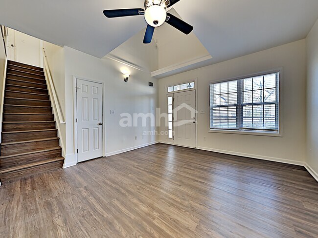 Photo - 8008 Willowglen Dr