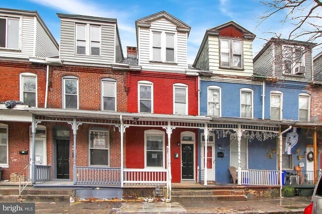 Coming Soon - Spacious 4-Bedroom Home in U... - Coming Soon - Spacious 4-Bedroom Home in U...