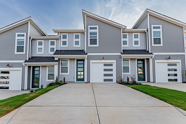 Building Photo - 1411 Darrowby Wy