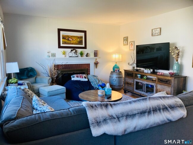 Photo - 16 Farview Ave