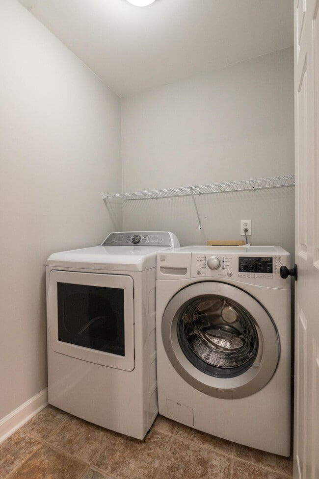 Photo - 315 McBrien Rd