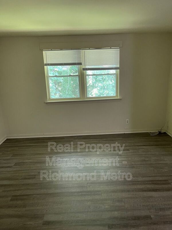 Photo - 2004 Warren Ave Unidad G