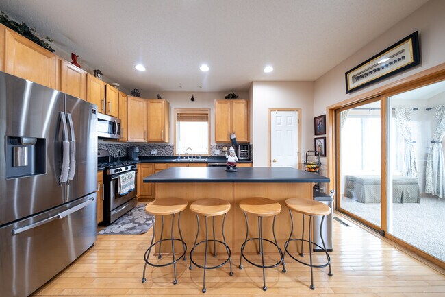 Photo - 5157 Yuma Ln N