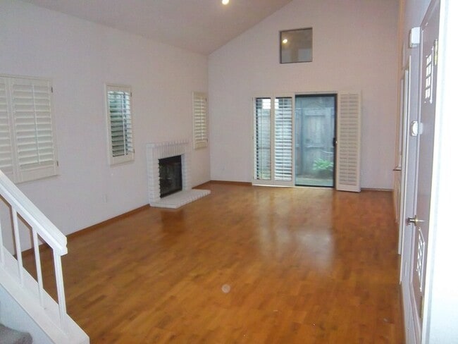 Photo - This amazing 2/3 with Den condo won't last!