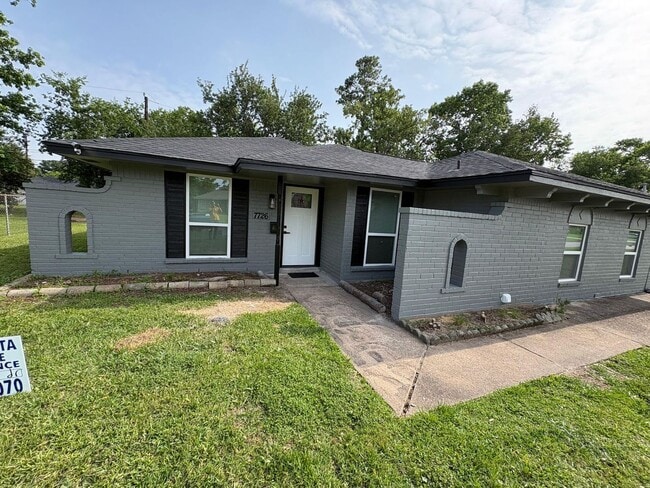 Building Photo - BEAUTIFUL HOME IN HOUSTON. MOVE IN READY!.
