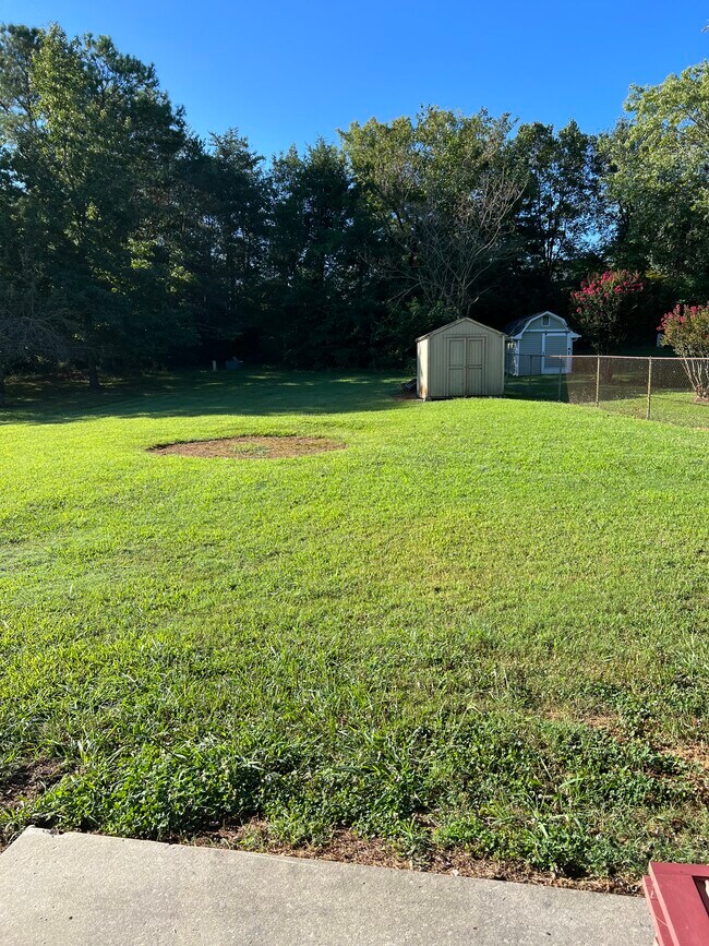 Photo - 305 Cornelia Dr