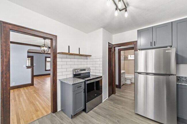 Photo - 1595 Cohassett Ave