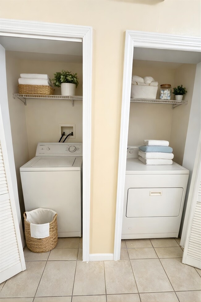 Photo - 24 Bloomfield Way