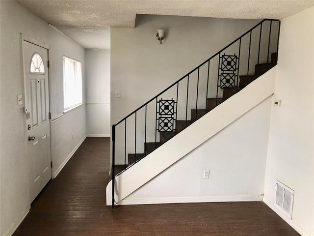 Photo - 924 Irene Dr