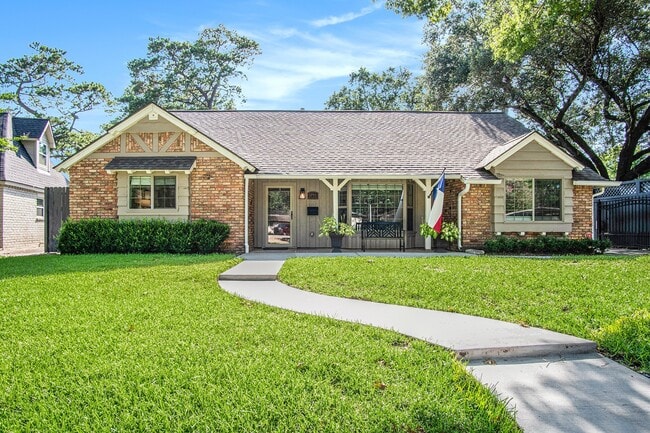 Photo - 1743 Nocturne Ln