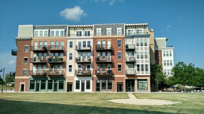 Building Photo - 332 River St Unit 4405