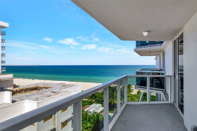 Building Photo - 2401 Collins Ave Unit 1411 Rental