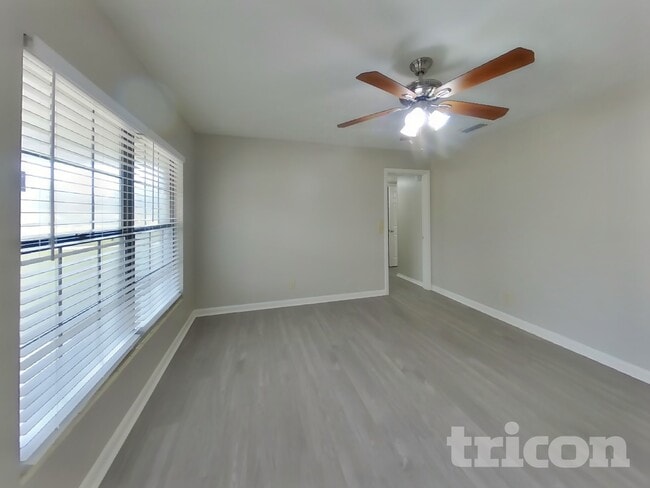 Photo - 10506 Dodd Rd