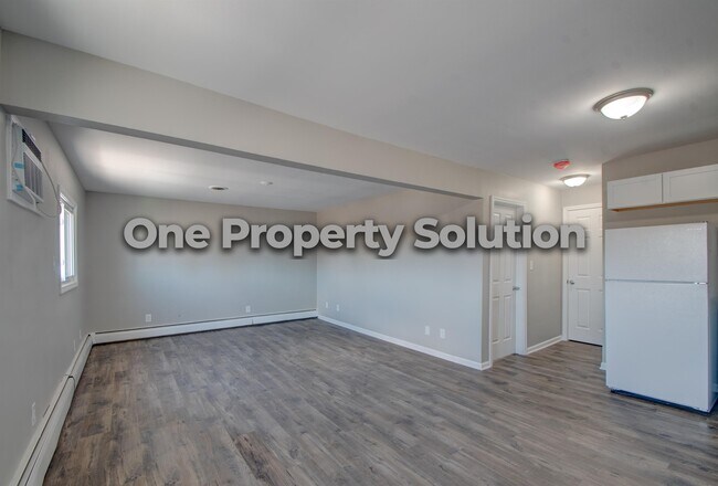 Photo - 5284 Broadway 2E Broadway