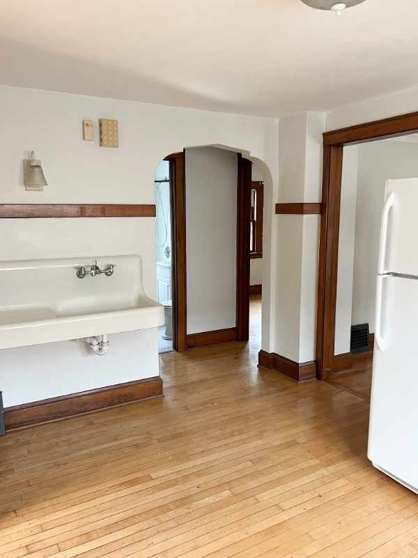 Photo - 1463 S 90th St