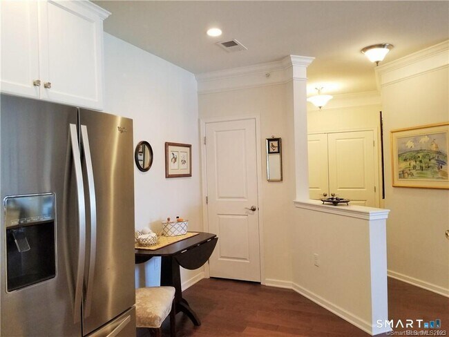 Photo - 424 Center Meadow Ln Unit 424