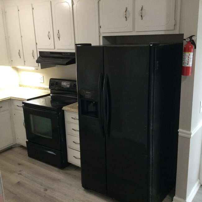 Photo - 5345 Ridgemere Ct Unit 5347