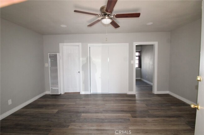 4986 Southern Ave Unit B