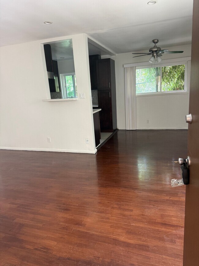 1231 N Formosa Ave Unidad 5