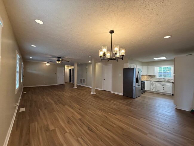 Photo - 300 Talbert Dr