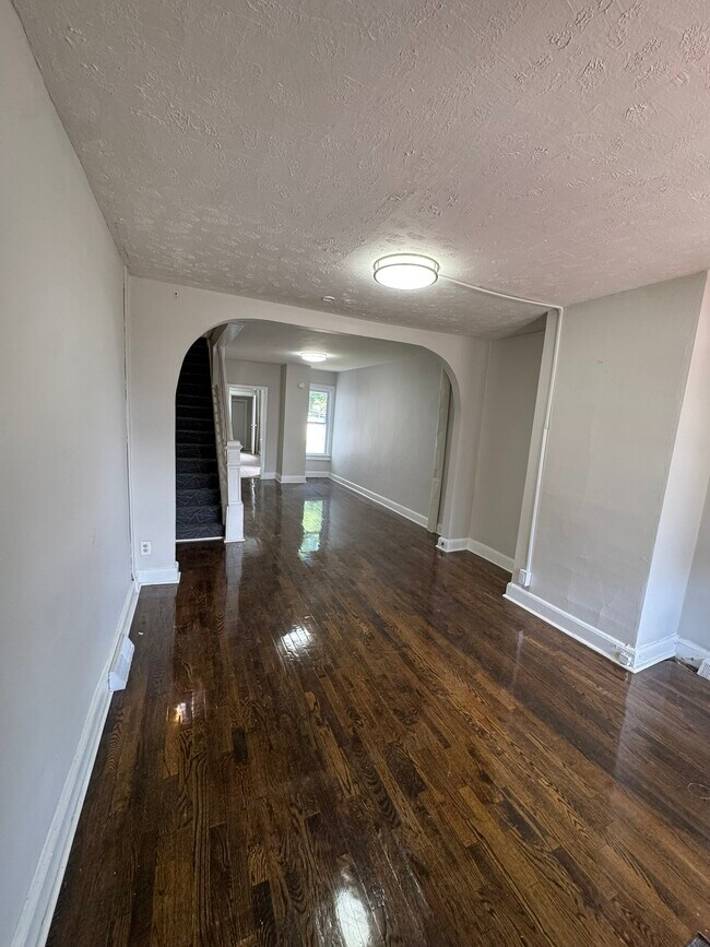 18 Wiley Ave