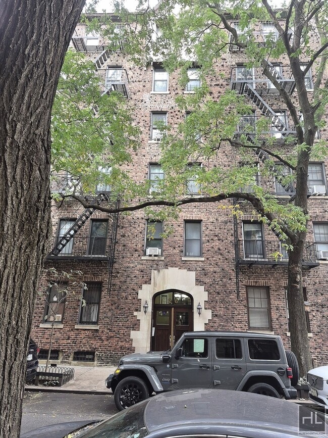 Building Photo - GROVE STREET