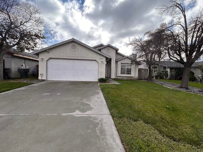 Photo - Nice home for rent in Hanford