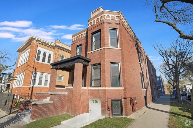 Building Photo - 2952 W Altgeld St Unit 1W Rental